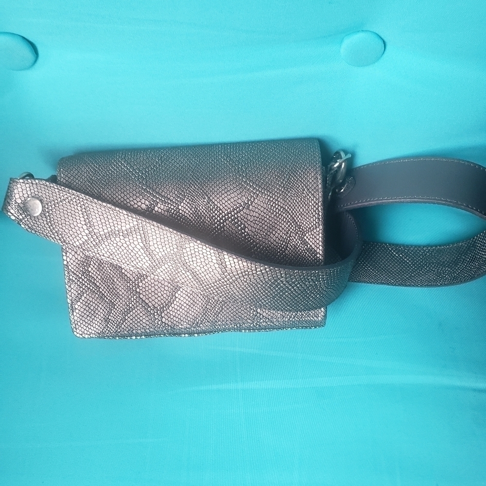 Piper & Skye Lola Crossbody/Shoulder Gunmetal Embossed Leather. - Picture 8 of 16